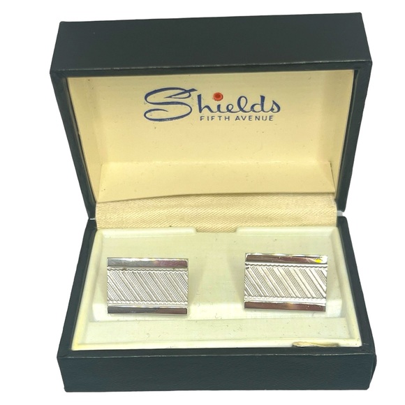 Shields Fifth Avenue boxed NEW silver tone rectangle cuff links line design